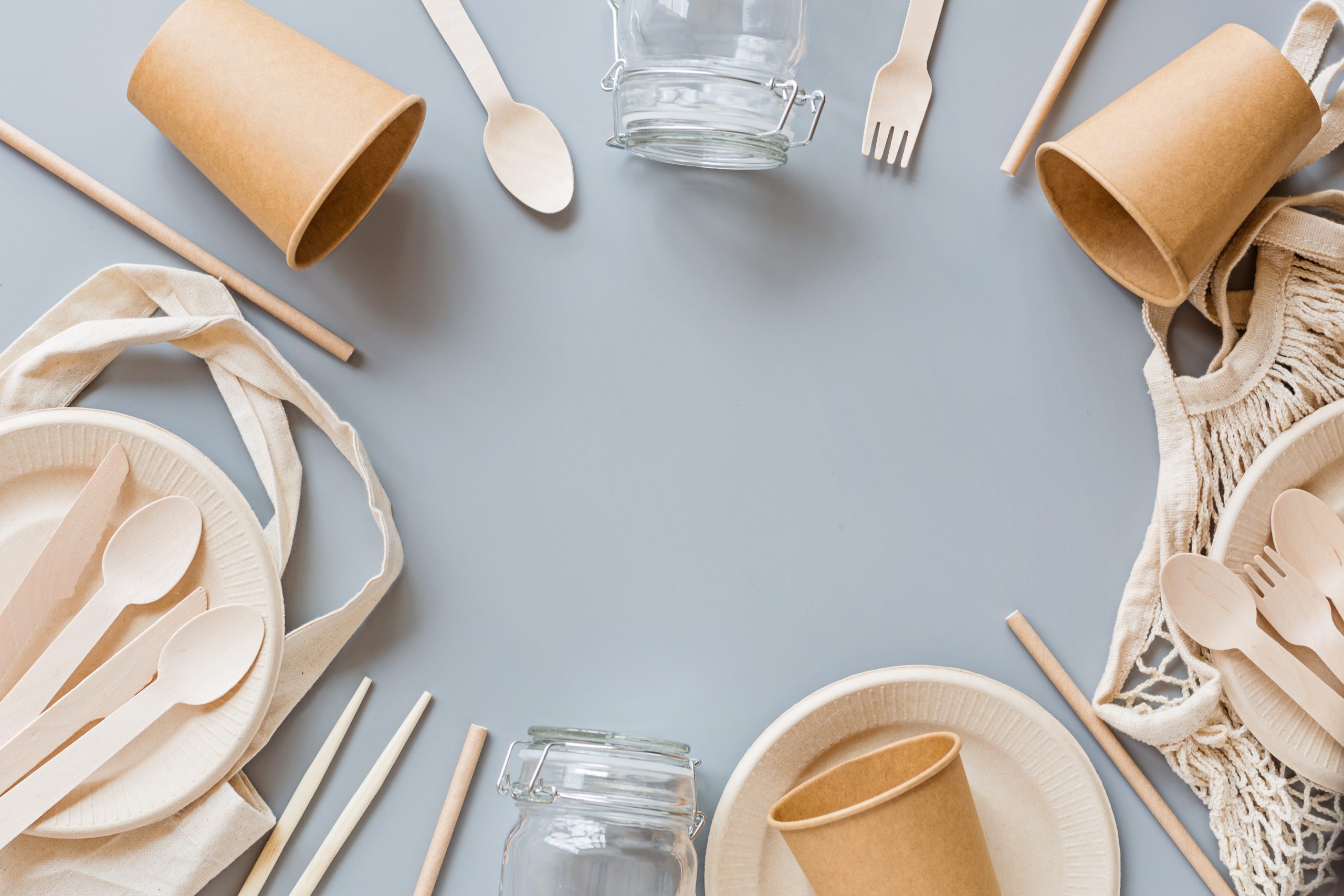 Sustainable Bamboo and Paper Tableware for Eco-conscious Dining