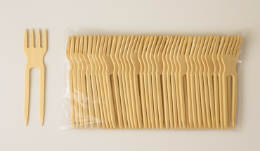 Bamboo chop-forks packed in transparent PE clear bag for bulk use