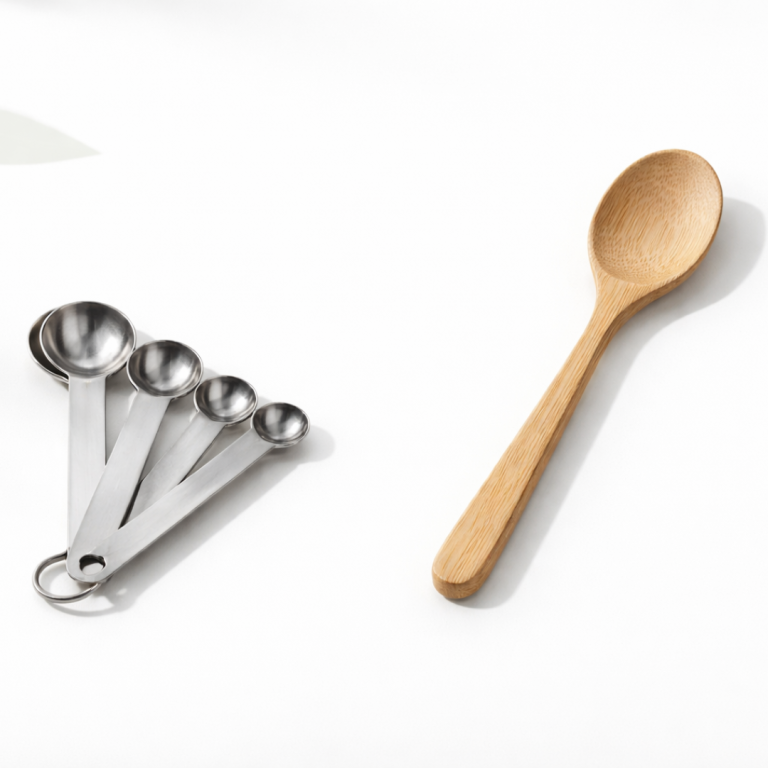 Spoon sizes cover image showing stainless-steel measuring spoons and a bamboo disposable spoon on a clean white background, highlighting measuring vs utensil spoon sizing for food service and takeout.